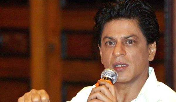 Shahrukh-Khan-Refused-to-answer-political-and-Religious-question