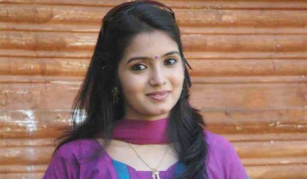 Srithika-soon-to-be-tieknot
