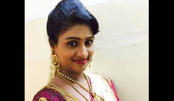 Vijay-Shanthi-is-my-role-model-says-Akila