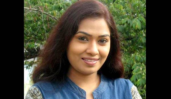 Radhikas-congrats-give-me-Energy-says-Shilpa