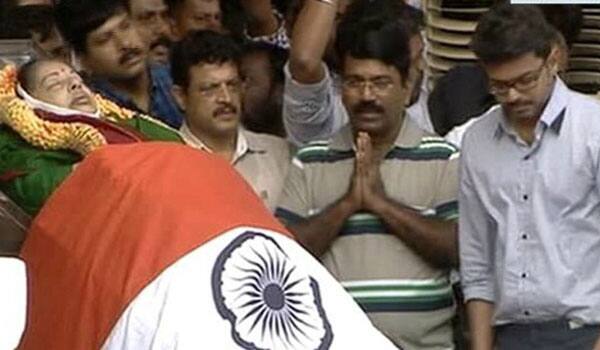 Cine-industry-pay-respects-to-Jayalalitha