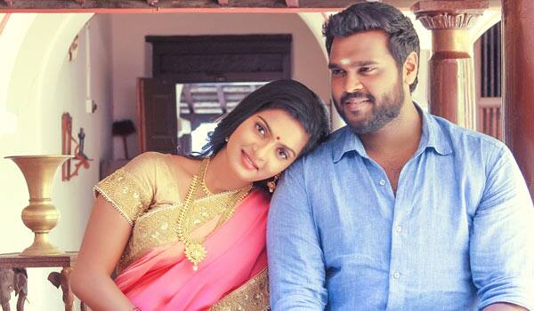 Shanmuga-pandiyan-teach-tamil-to-Meenachi
