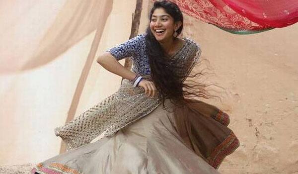 Shocking-salary-for-Saipallavi