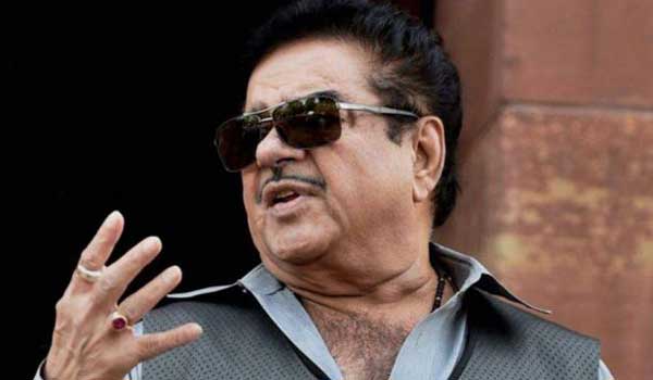 sathrugan-sinha-Condemned-for-tutucorin-firing-incident