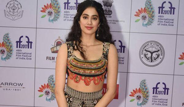 I-am-travelling-in-my-way-says-Jhanvikapoor