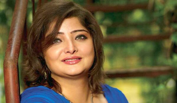 Actress-Vasundhara-Das-files-police-complaint-after-becoming-a-victim-of-road-rage