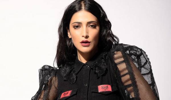 I-am-lucky-heroine-for-telugu-heros-says-Shrutihaasan