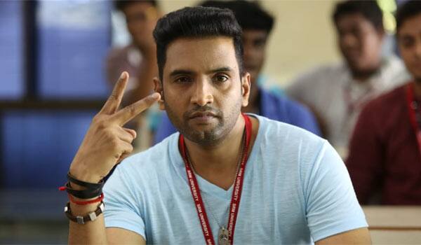 Santhanam-in-telugu-movie-remake