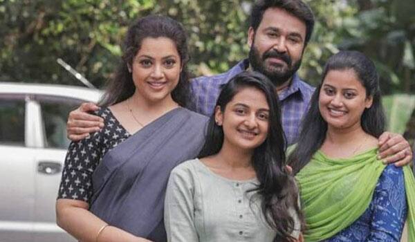 Theatre-owners-oppose-for-Mohanlal-film