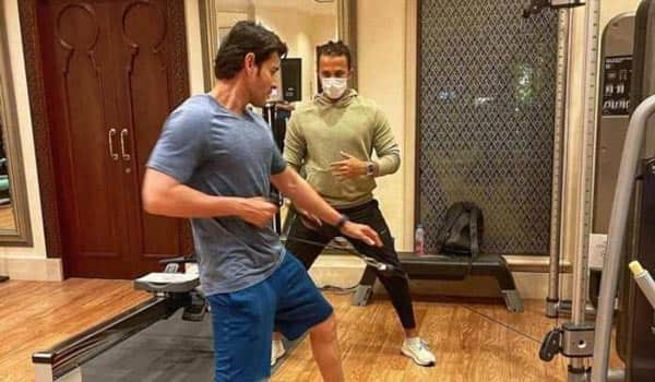 Maheshbabu-work-out-at-Dubai