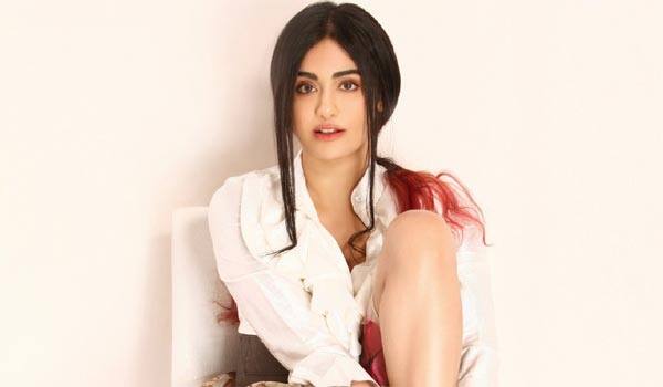 Adahsharma-acting-in-5-telugu-movie