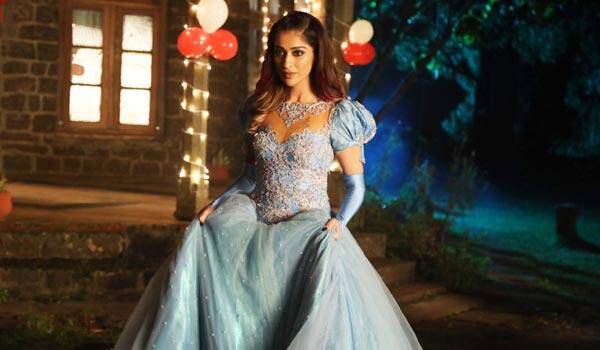 Cinderella-will-change-Rai-laxmis-glamour-image-says-director