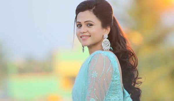 Small-injury---Manimegalai-missing-Cook-With-Comali-for-2-weeks