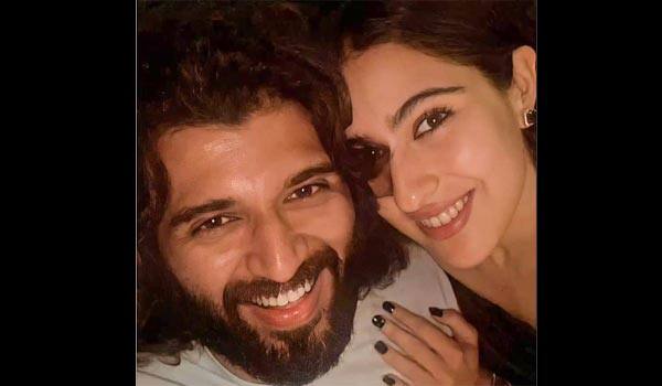 Did-Vijay-devarakonda-fall-in-love-with-Saraalikhan?