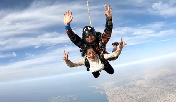 Yashika-did-skydiving