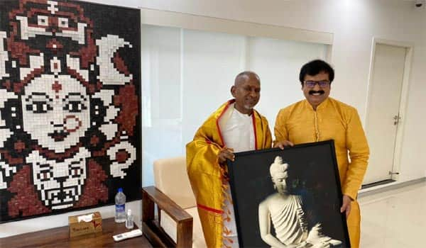 Actor-Vivek-met-Ilayaraja