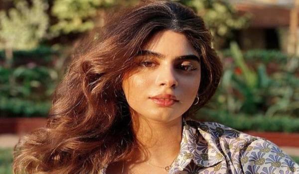 Sridevi-younger-daughter-khushi-kapoor-also-to-be-heroine