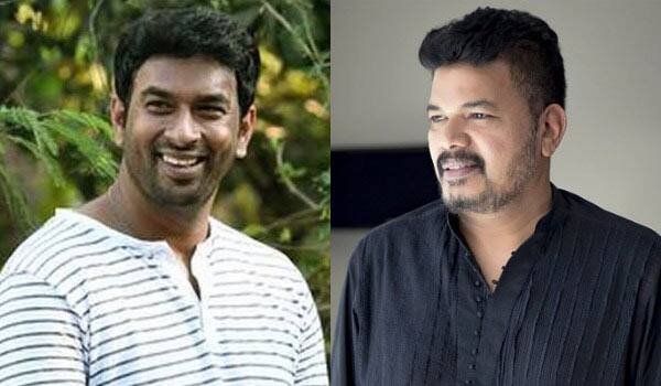 Lyricist-Vivek-in-Shankar---Ramcharan-film