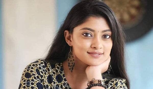 Corona-positive-to-actress-Ammu-Abirami