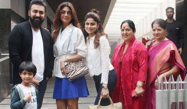 Shilpa-shetty-family-members-suffered-by-Corona