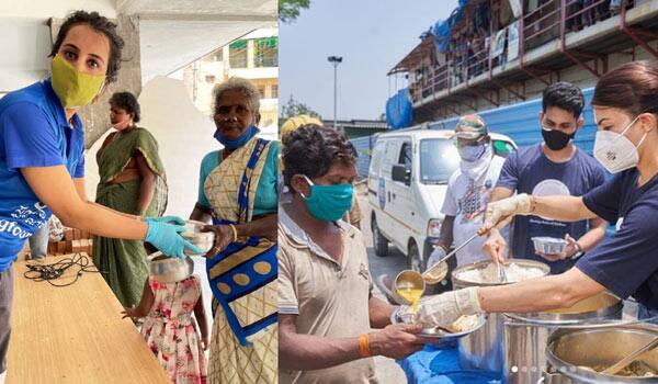 Actress-providing-free-food-to-people