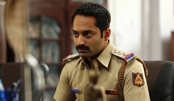Fahad-Fazil-acting-as-negative-police-officer