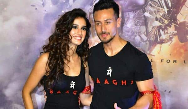 Mumbai-police-booked-Tiger-Shroff-and-Disha-patani-for-violating-the-Covid-19-rules