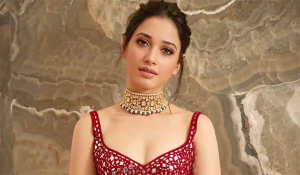 Tamannah-to-host-telugu-tv-show