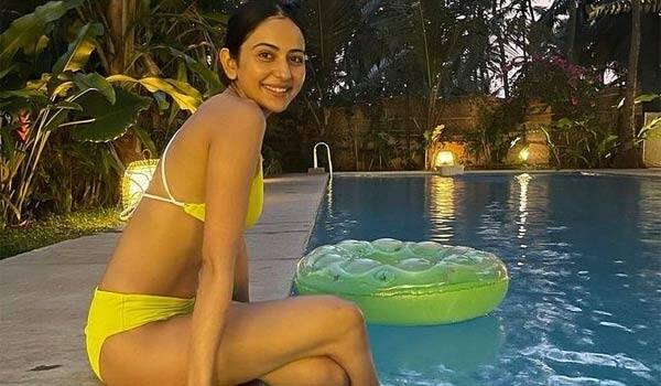 Rakul-Preet-singh-share-bikini-photo