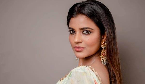 I-am-boldly-face-sexual-issue-says-Aishwarya-rajesh