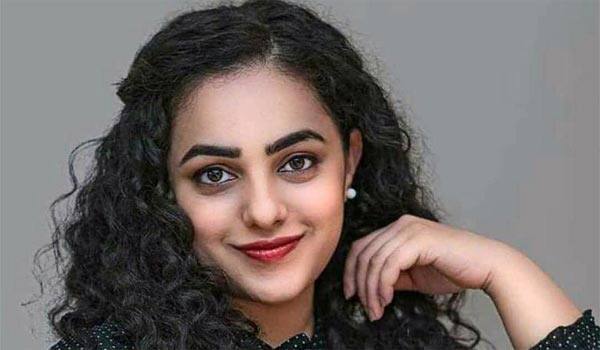 Nithaya-menon-to-act-first-time-with-pawan-kalyan