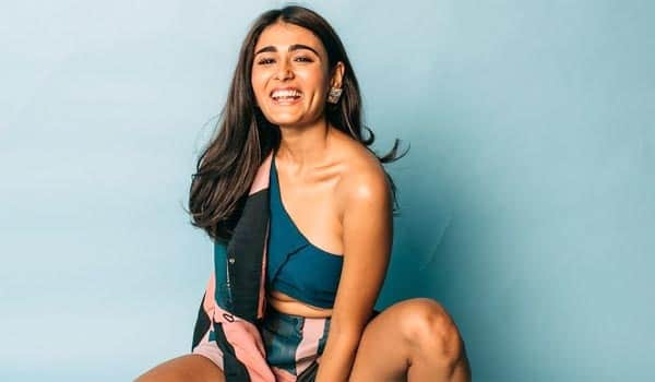 Shalini-pandey-busy-in-hindi