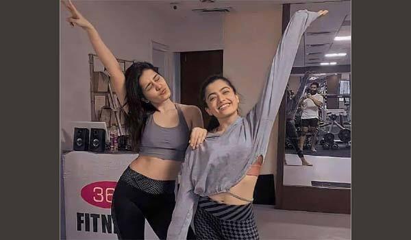 Raashi-Khanna---Rashmika-workout-at-gym