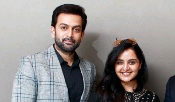 Manjuwarrier---Prithviraj-acting-in-a-film