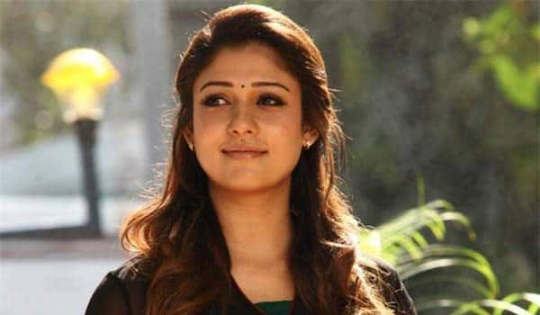 Fans-gather-to-see-Nayantara!