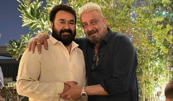 Mohanlal-celebrates-Diwali-with-Sanjay-Dutt-in-Dubai