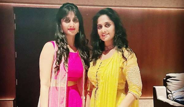 shalini-sister-shamlee-photo-viral