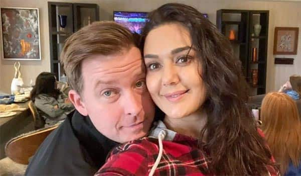 Preity-zinta-welcomes-twin-baby-by-surrogacy