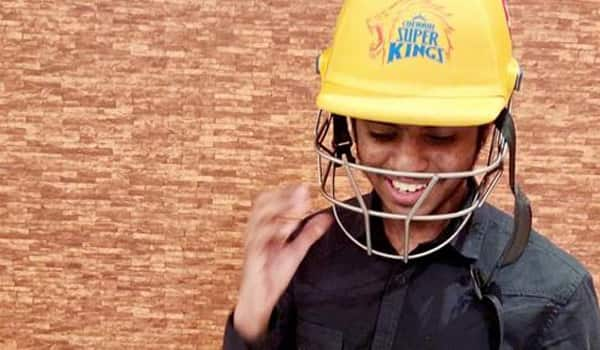 Lydian-nadhaswaram-got-Dhoni-helmet