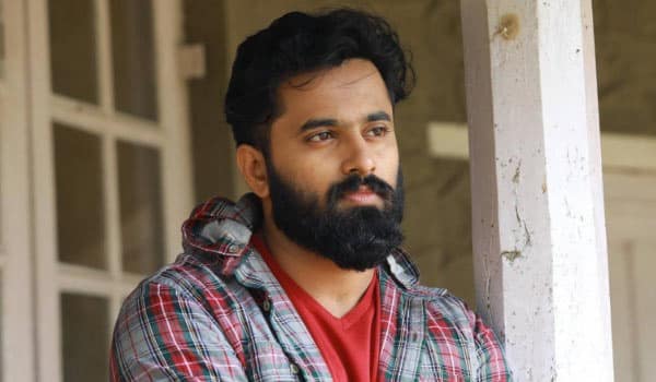 IT-Raid-at-Unni-Mukundan-house