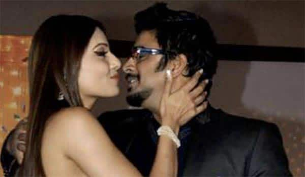 Bipasha-Basu-hesitated-to-kiss-Madhavan