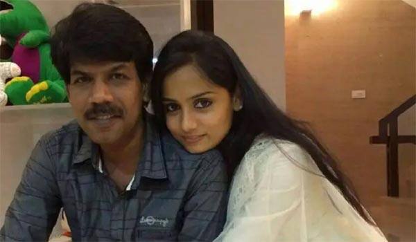 Director-Bala---Wife-Muthumalar-got-divorce