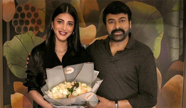 Shrutihaasan-to-pair-with-Chiranjeevi