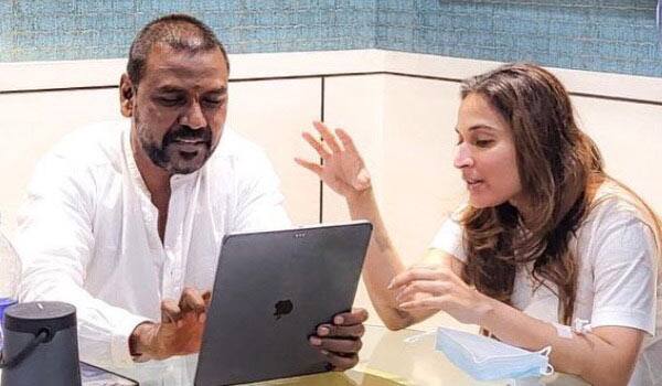 Is-Aishwarya-Rajini-to-direct-Raghava-Lawrence---Durga-Film