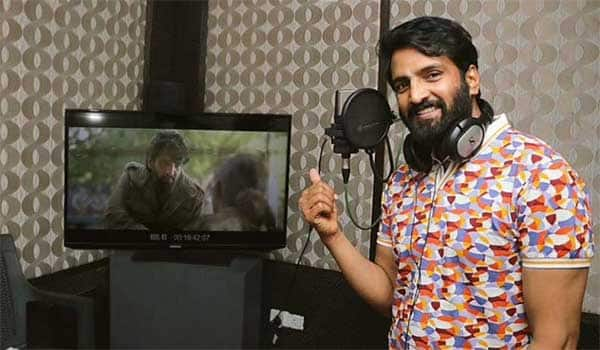 Santhanam-dubbing-for-'Gulu-Gulu'-movie