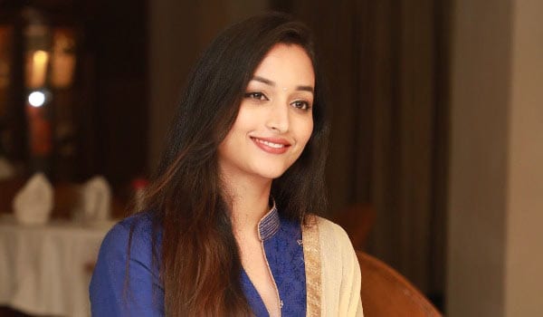 Srinidhi-Shetty-is-big-fan-of-Dulquer-salman-movie