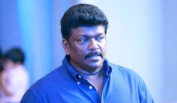 Iravin-Nizhal-audio-function-mike-thrown-issue-:-Parthiban-feels