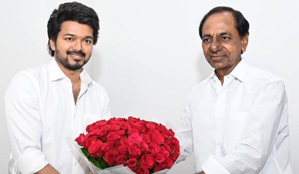 Actor-Vijay-met-Telangana-CM-Chandrasekhar-Rao