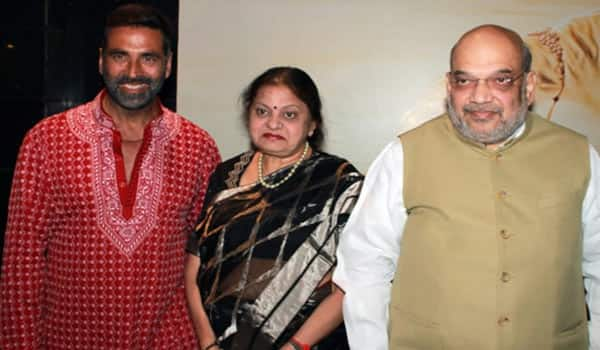 Amit-shah-watched-samrat-prithviraj