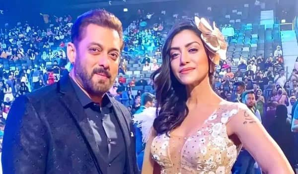 Mamta-mohandas-likes-to-act-with-Salmankhan